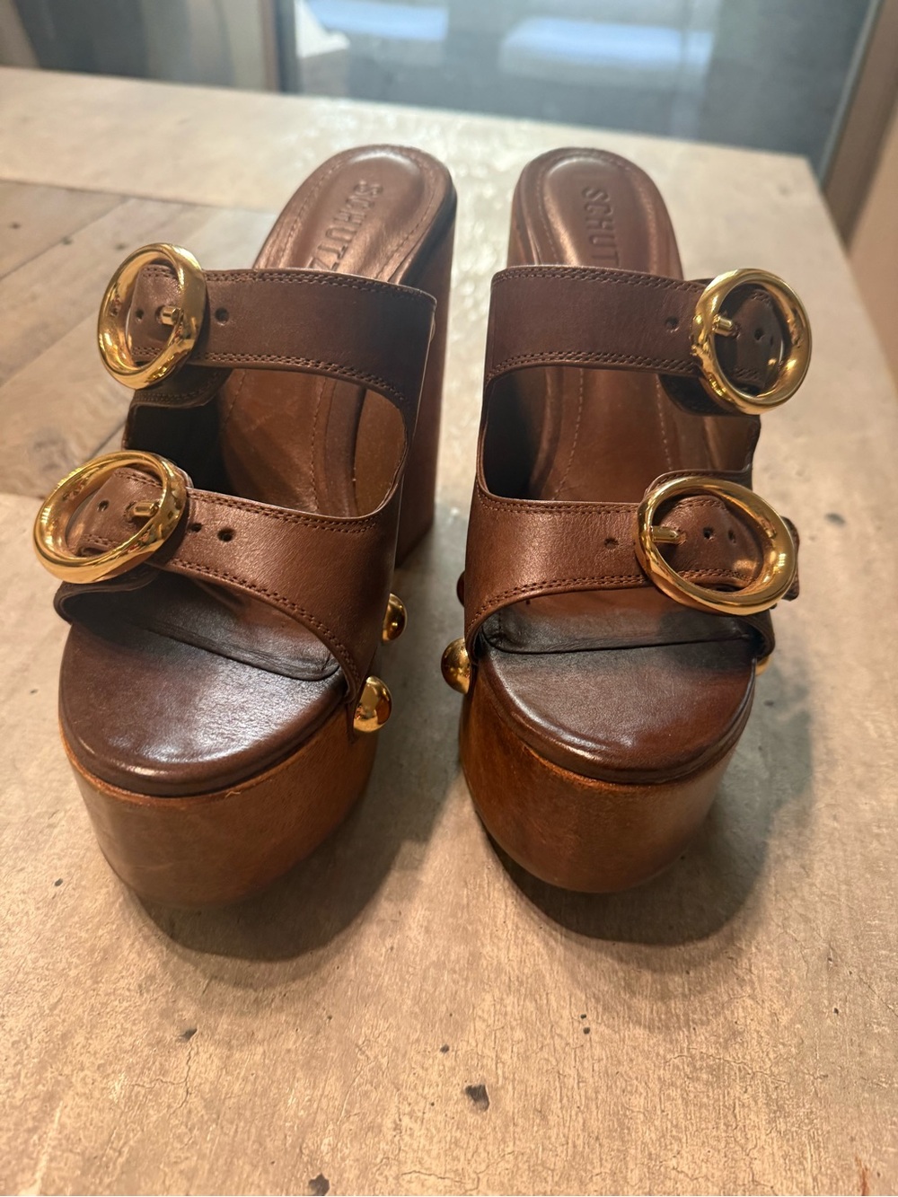 SCHUTZ Juno Brown Leather Platform Slide Sandals with Gold Accents - Picture 4 of 12